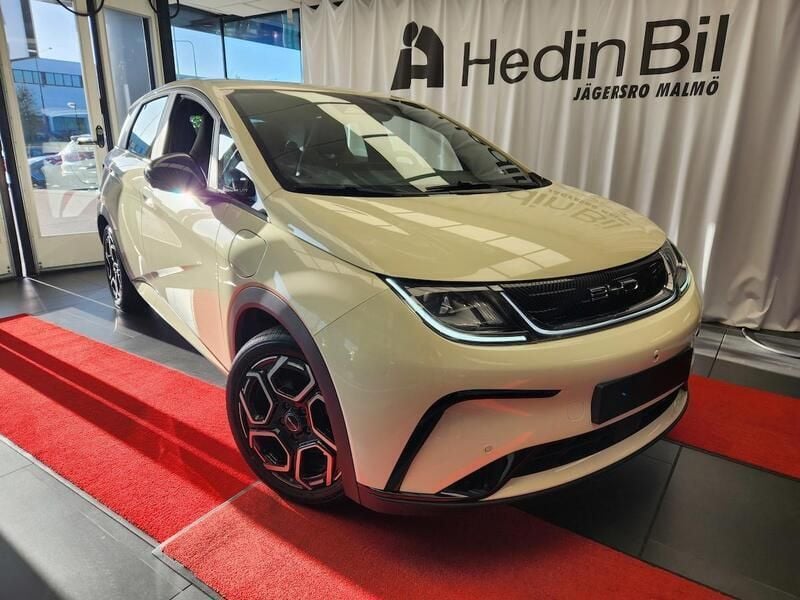 Okänd Begagnad 2023 BYD Dolphin Comfort Halvkombi | 339 900 kr - Bild 1/4
