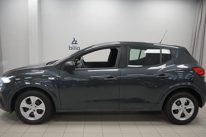 Begagnad Dacia Sandero Essentiel 91 HK (66 kW) 2022 Grå Halvkombi