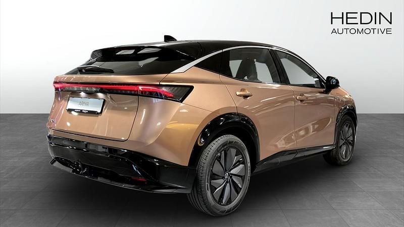 Begagnad Nissan Ariya 157 kW (214 HK) 2024 Grå SUV