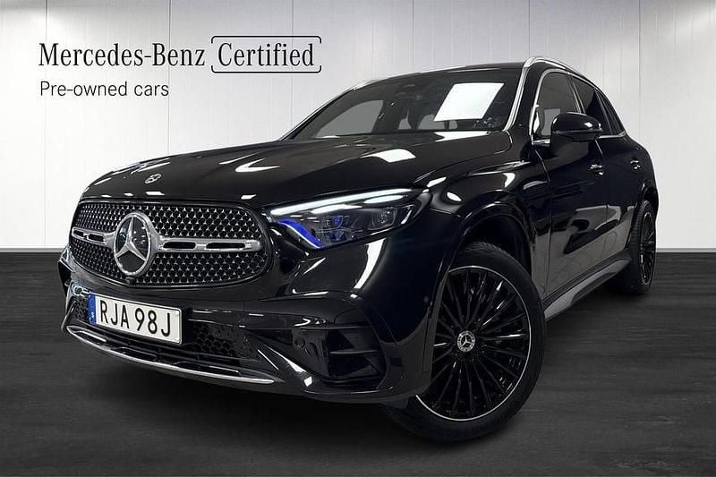 Svart Begagnad 2024 Mercedes GLC300 Premium SUV | 729 000 kr - Bild 1/4