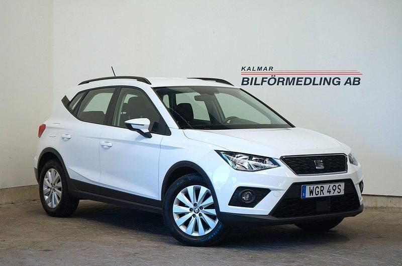 Vit Begagnad 2020 Seat Arona Style SUV | 159 900 kr (Marknadspris) - Bild 1/4