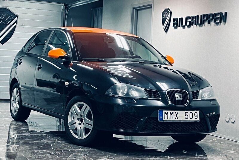Svart Begagnad 2007 Seat Ibiza FR Halvkombi | 39 900 kr - Bild 1/4