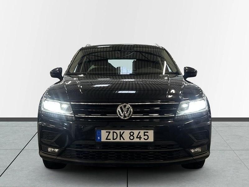 Begagnad VW Tiguan S 150 HK (110 kW) 2018 Svart SUV