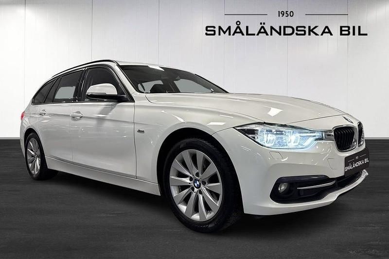 Begagnad BMW 320 Sport Line 190 HK (139 kW) 2016 Vit Kombi
