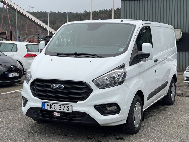 Vit Begagnad 2018 Ford Transit Custom Van | 144 990 kr (Marknadspris) - Bild 1/4