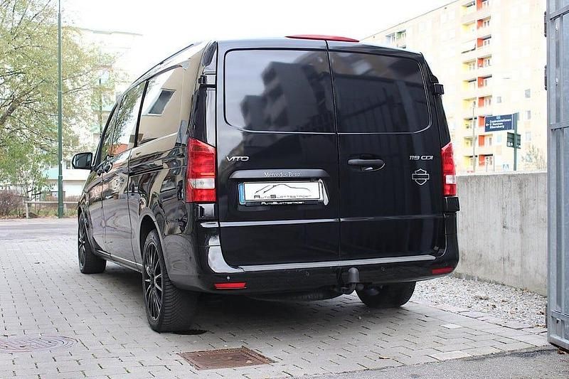 Begagnad Mercedes Vito 190 HK (139 kW) 2019 Svart Van