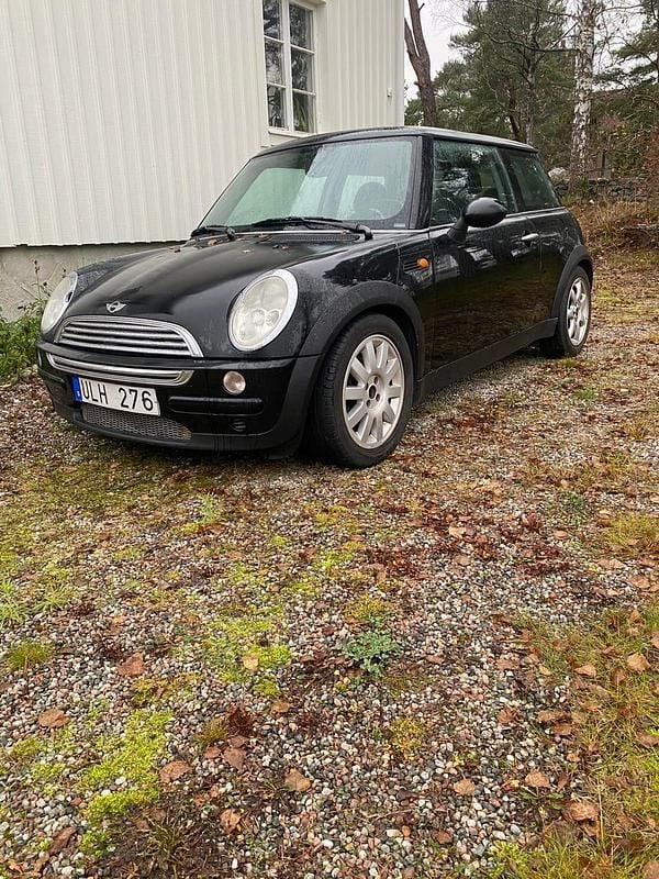 Begagnad Mini Cooper 116 HK (85 kW) 2004 Halvkombi