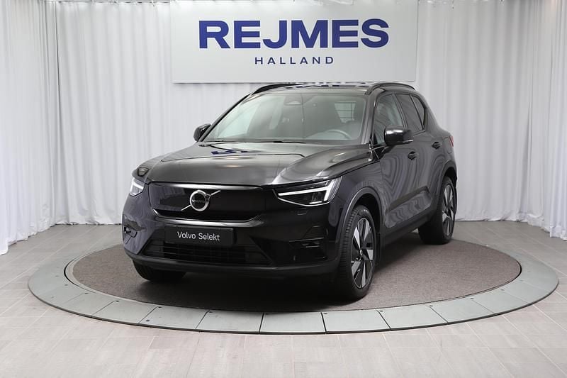 Svart Begagnad 2025 Volvo EX40 Single Motor Extended Range SUV | 479 500 kr - Bild 1/4