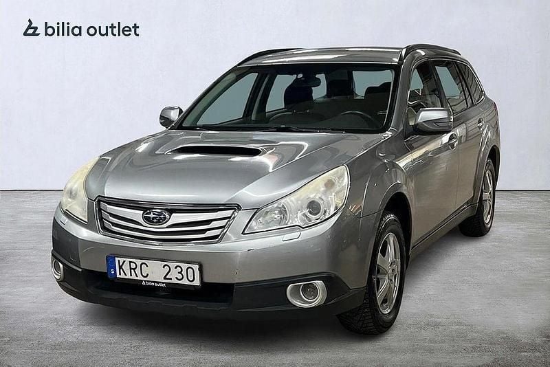 Begagnad Subaru Outback 150 HK (110 kW) 2010 Silver Kombi