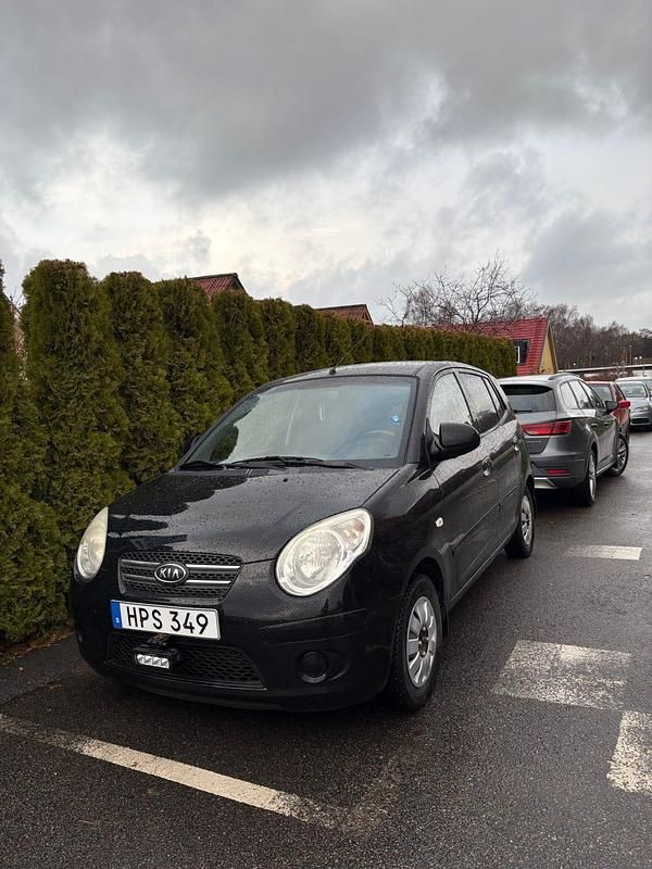 Svart Begagnad 2008 Kia Picanto Halvkombi | 29 000 kr (Marknadspris) - Bild 1/4