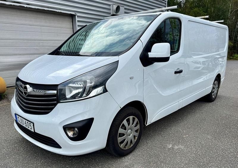 Vit Begagnad 2018 Opel Vivaro Van | 139 900 kr (Bra pris) - Bild 1/4