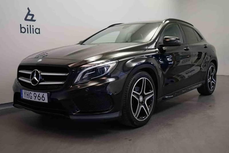 Svart Begagnad 2016 Mercedes GLA180 SUV | 199 500 kr - Bild 1/1