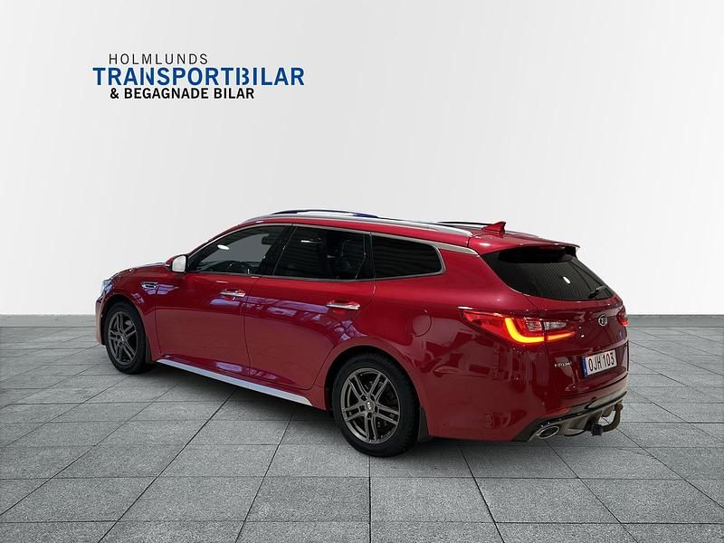 Begagnad Kia Optima GT-Line 143 HK (105 kW) 2016 Röd Kombi