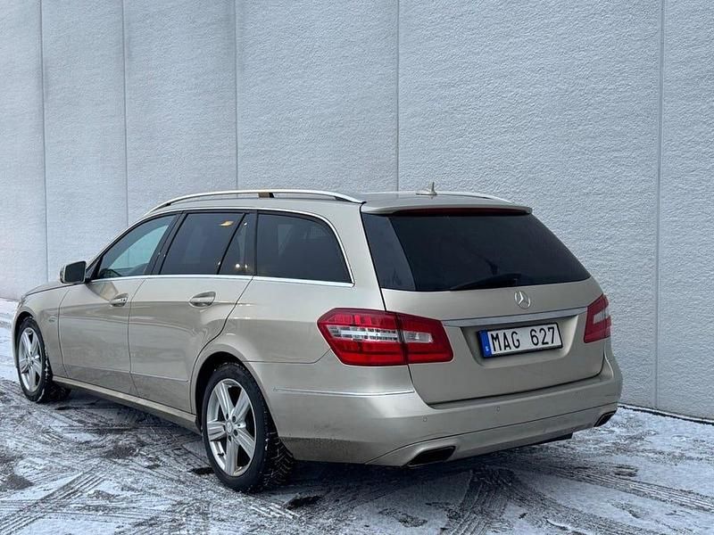 Begagnad Mercedes E220 Avantgarde 170 HK (125 kW) 2012 Brun Kombi
