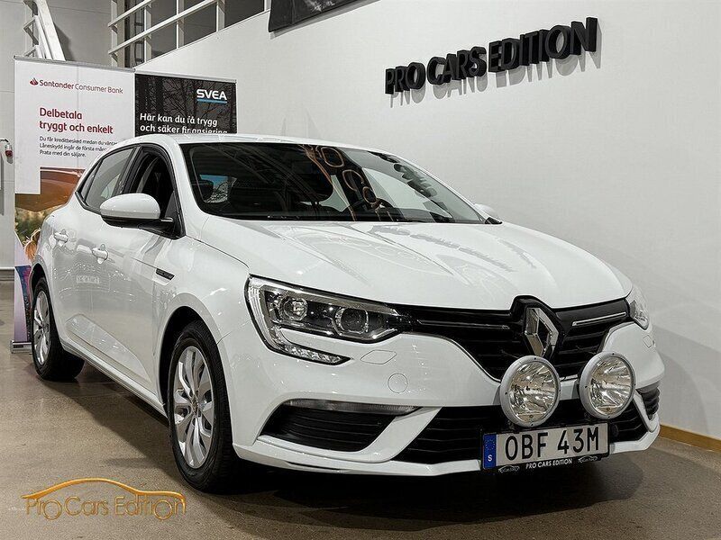 Vit Begagnad 2019 Renault Mégane IV Halvkombi | 149 500 kr (Marknadspris) - Bild 1/4