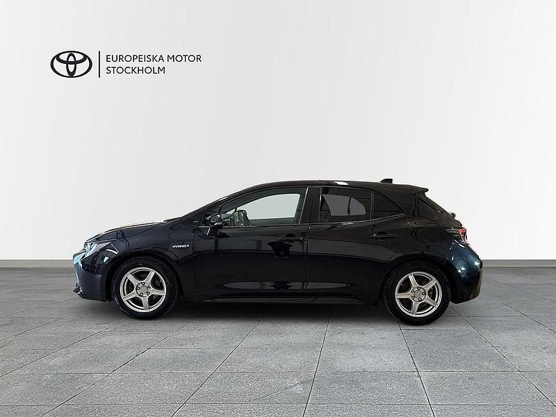Begagnad Toyota Corolla Style 122 HK (89 kW) 2020 Svart Halvkombi