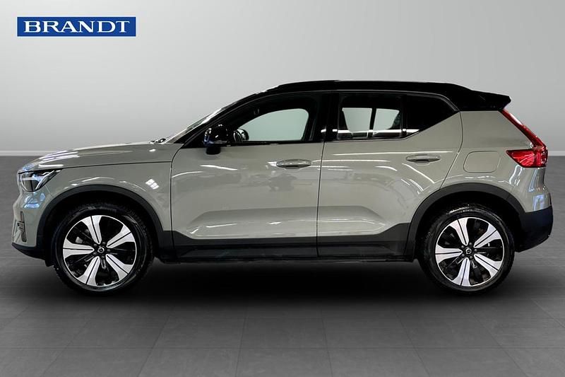 Begagnad Volvo XC40 Single Motor 175 kW (238 HK) 2023 Grön SUV
