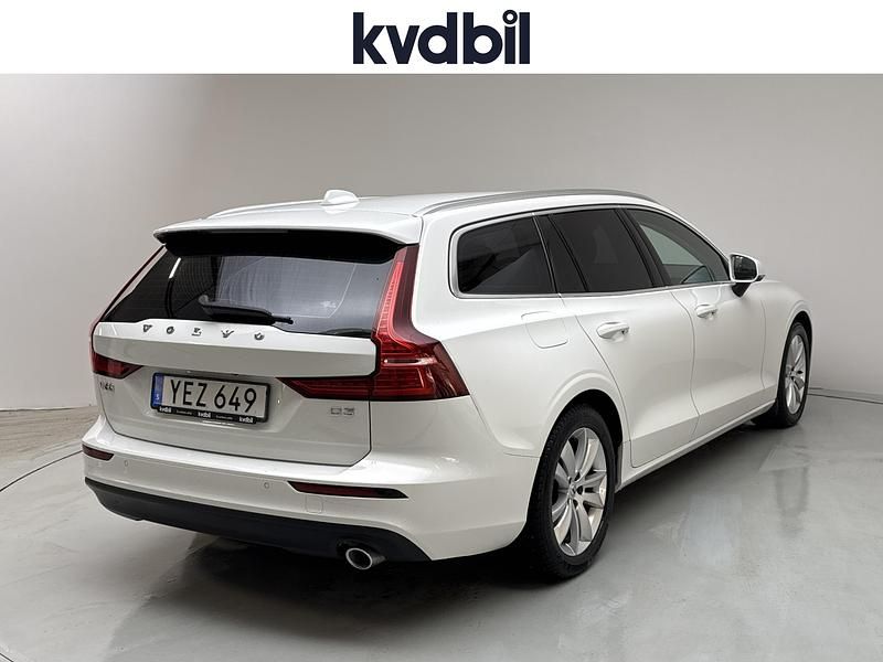 Begagnad Volvo V60 2019 Vit Kombi