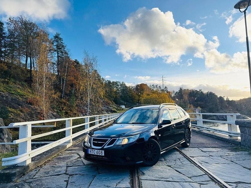 Svart Begagnad 2009 Saab 9-3 Kombi | 19 900 kr (Bra pris) - Bild 1/4