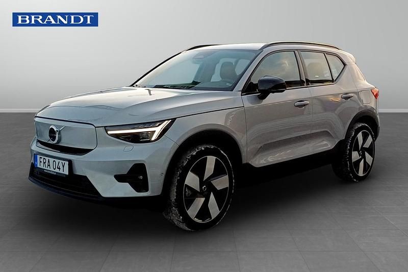 Begagnad Volvo XC40 Single Motor 175 kW (238 HK) 2023 Silver SUV