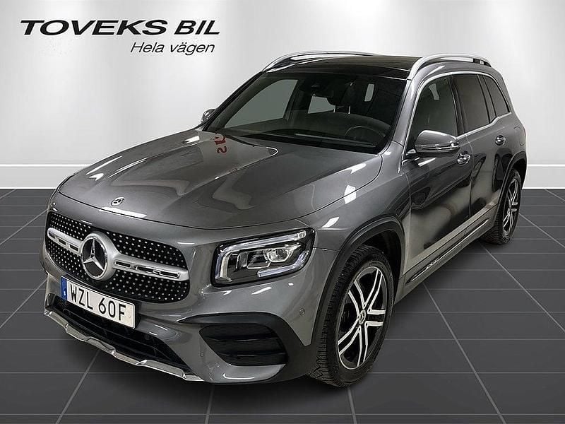Grå Begagnad 2020 Mercedes GLB200 AMG SUV | 339 000 kr (Lite dyr) - Bild 1/4