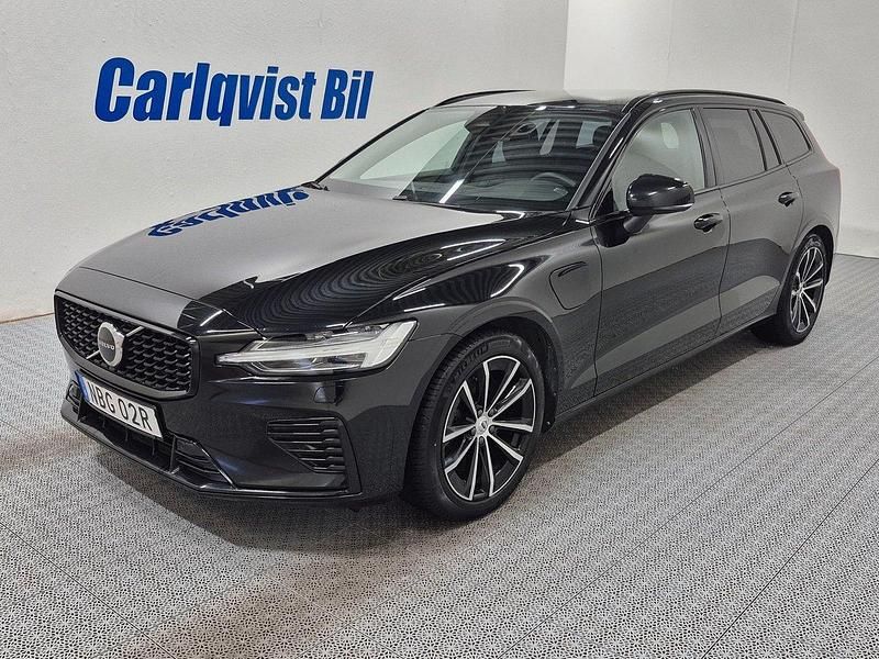 Svart Begagnad 2023 Volvo V60 Plus Kombi | 395 000 kr (Lite dyr) - Bild 1/4