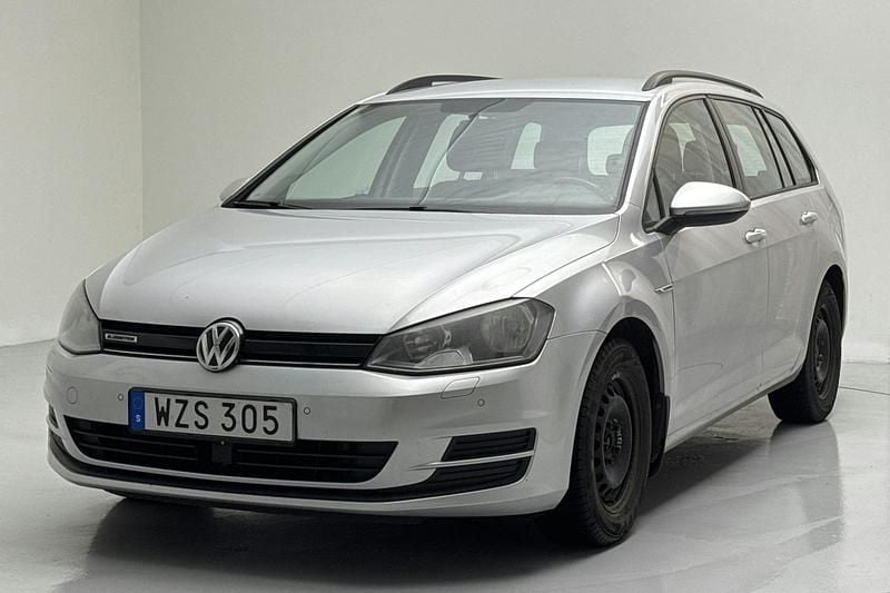 Silver Begagnad 2015 VW Golf VII | 89 000 kr (Superpris) - Bild 1/4