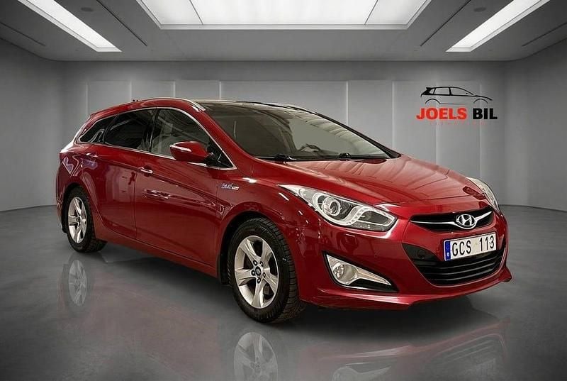 Begagnad Hyundai i40 136 HK (100 kW) 2012 Röd Kombi