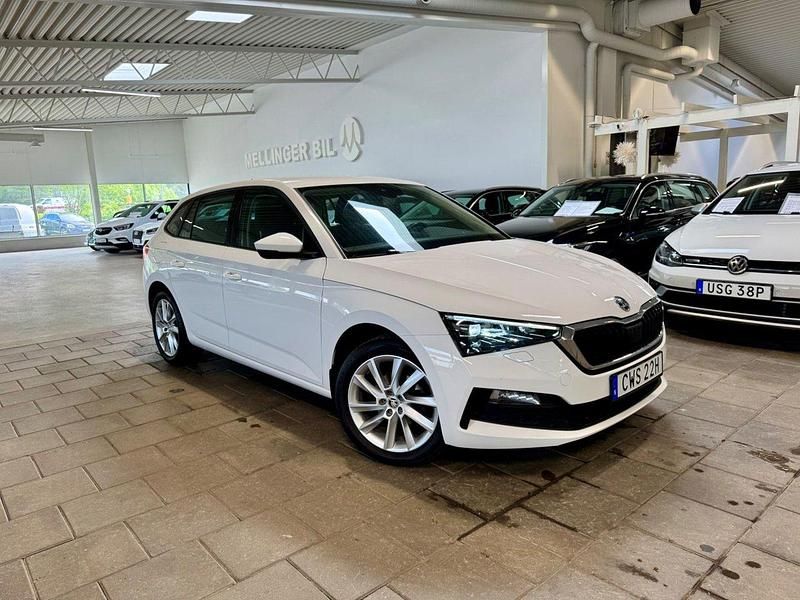 Vit Begagnad 2020 Skoda Scala Style Halvkombi | 148 000 kr (Bra pris) - Bild 1/4