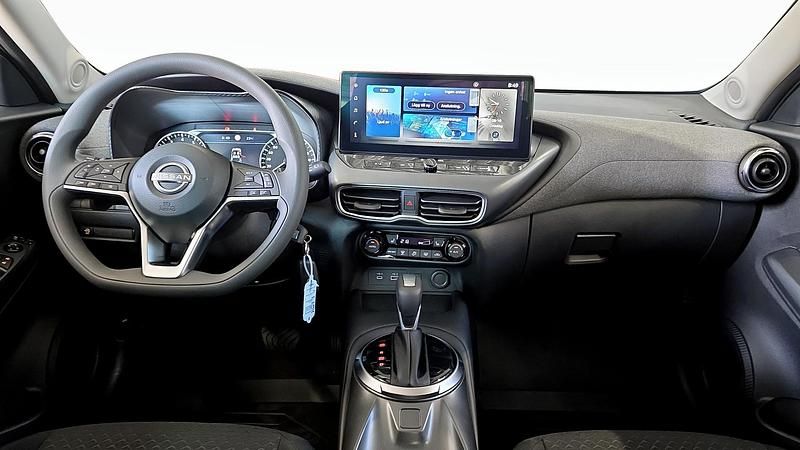 Begagnad Nissan Juke Acenta 115 HK (84 kW) 2024 Vit SUV