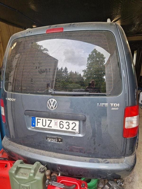 Grå Begagnad 2008 VW Caddy Minibuss | 24 000 kr (Bra pris) - Bild 1/4