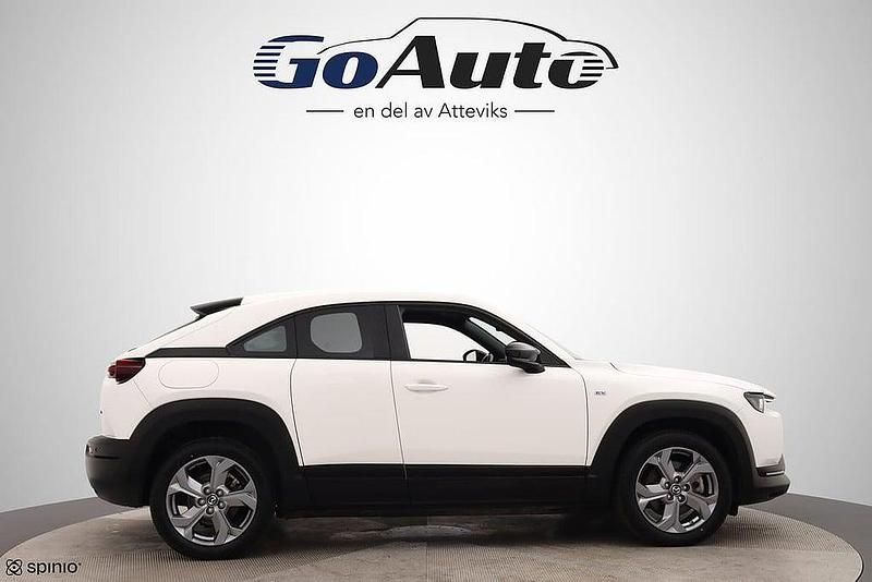 Begagnad Mazda MX30 Exclusive-Line 106 kW (145 HK) 2022 Vit SUV