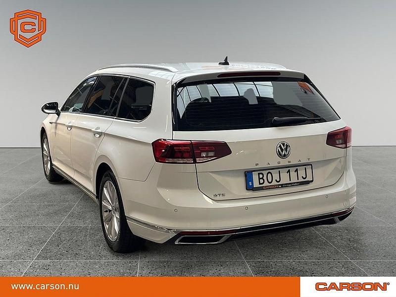 Begagnad VW Passat GTE 218 HK (160 kW) 2020 Vit Kombi