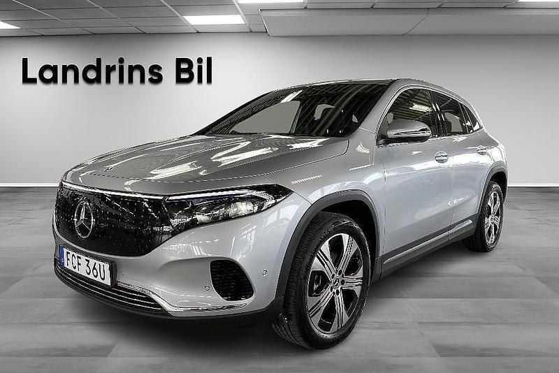 Silver Begagnad 2024 Mercedes EQA250+ Advanced Plus SUV | 449 000 kr (Marknadspris) - Bild 1/4