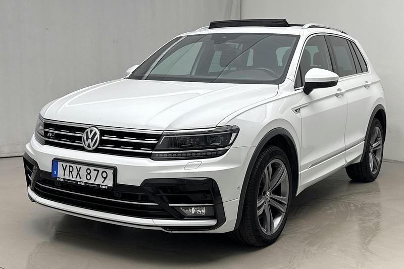 Vit Begagnad 2018 VW Tiguan Executive SUV | 239 000 kr (Marknadspris) - Bild 1/4