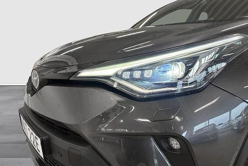 Begagnad Toyota C-HR Edition 124 HK (91 kW) 2023 Grå SUV