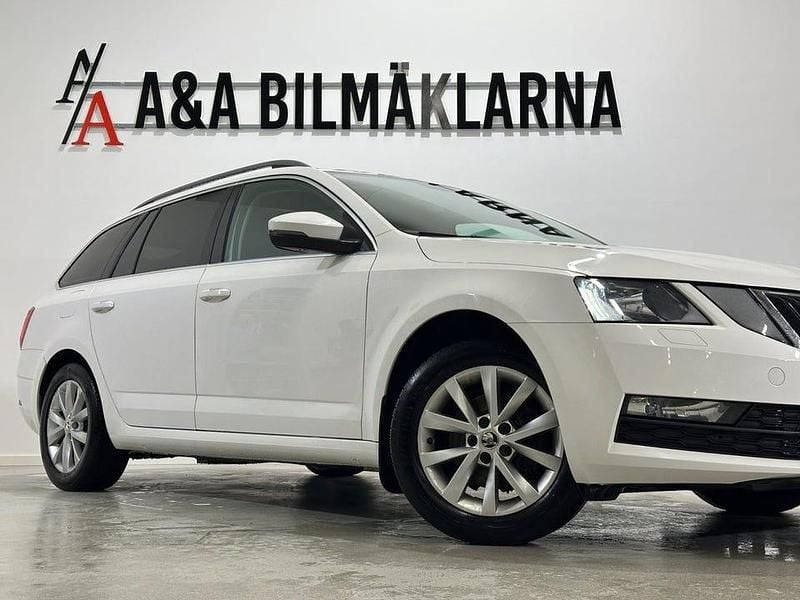Begagnad Skoda Octavia Ambition 116 HK (85 kW) 2017 Vit Kombi