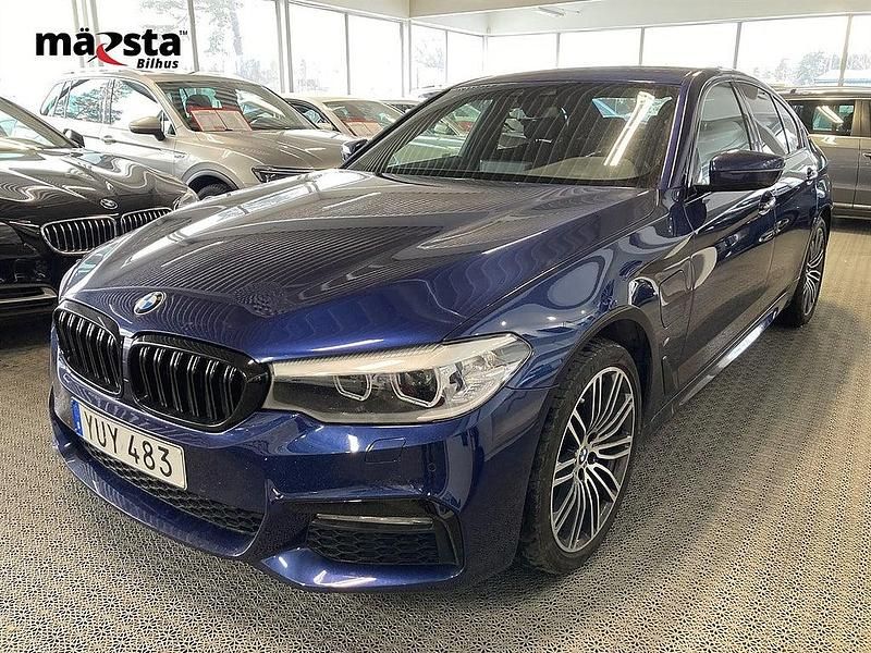 Blå Begagnad 2017 BMW 530e iPerformance Sedan | 229 000 kr (Lite dyr) - Bild 1/4
