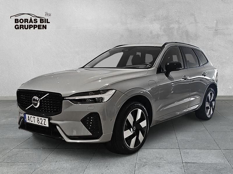 Grå Begagnad 2025 Volvo XC60 Ultra SUV | 579 000 kr (Dyr) - Bild 1/4