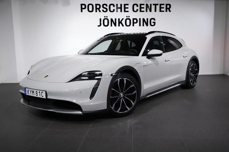 Ljusgrå (grey) Begagnad 2021 Porsche Taycan 4S Cross Turismo Sedan | 720 000 kr (Marknadspris) - Bild 1/4