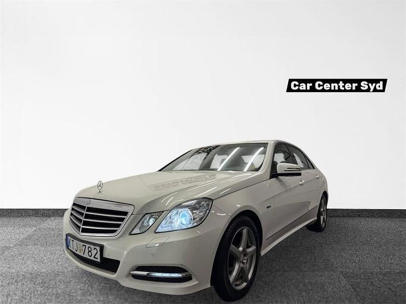 Begagnad Mercedes E350 Avantgarde 231 HK (169 kW) 2010 Vit Sedan