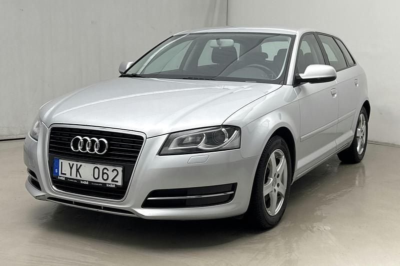 Silver Begagnad 2012 Audi A3 Comfort | 92 000 kr (Bra pris) - Bild 1/4