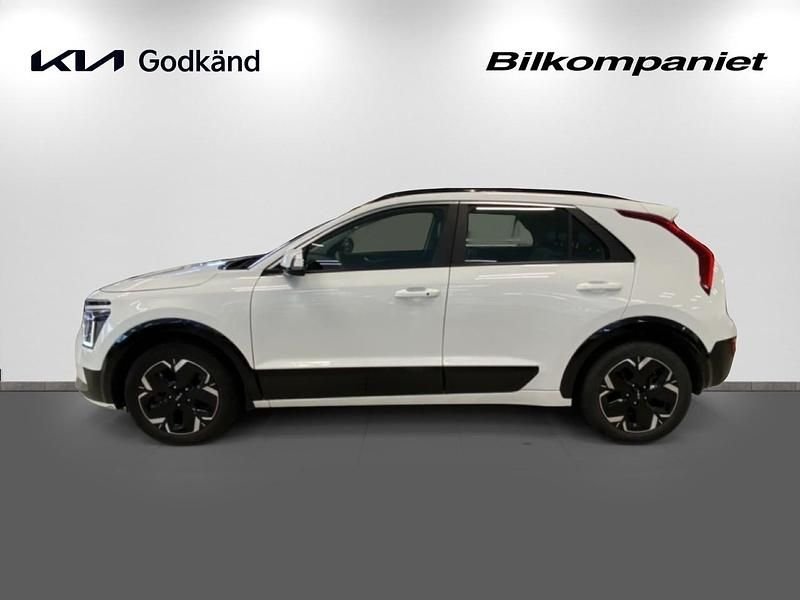 Begagnad Kia e-Niro 152 kW (207 HK) 2023 Clear white (ud) SUV
