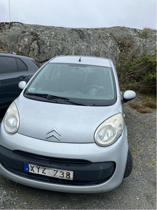 Silver Begagnad 2006 Citroën C1 Halvkombi | 12 000 kr (Bra pris) - Bild 1/1