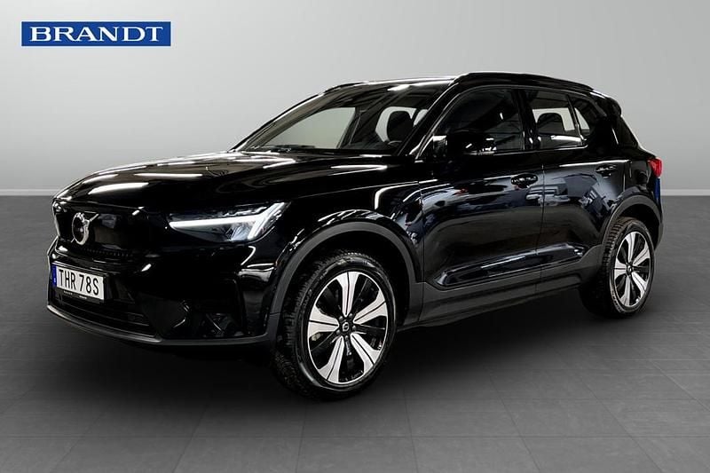 Begagnad Volvo XC40 Single Motor 175 kW (238 HK) 2023 Svart SUV