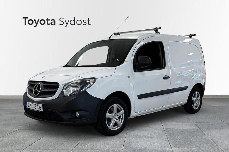 Vit Begagnad 2018 Mercedes Citan 109 Van | 89 900 kr (Marknadspris) - Bild 1/4