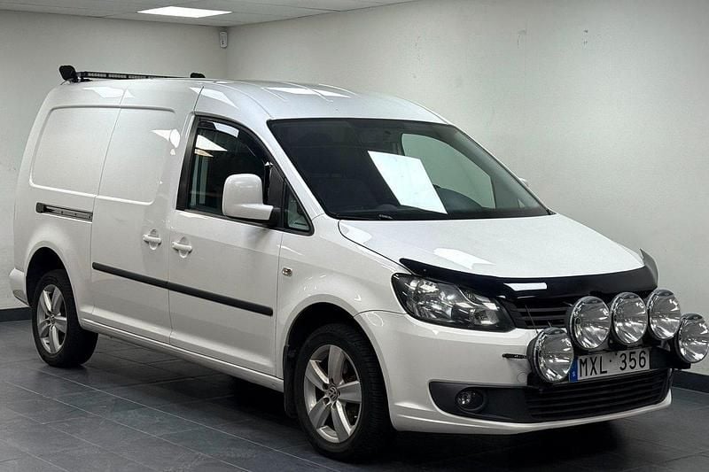 Vit Begagnad 2013 VW Caddy Maxi Minibuss | 99 900 kr (Dyr) - Bild 1/4