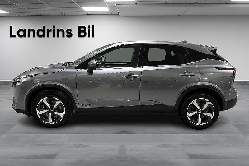 Begagnad Nissan Qashqai 190 HK (139 kW) 2022 Grå SUV