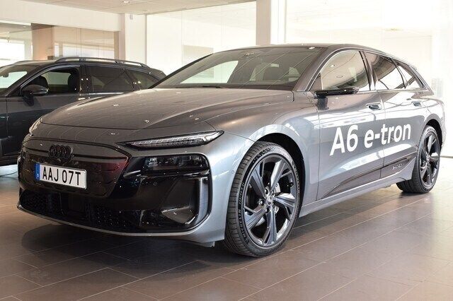 Daytonagrå pärleffekt Begagnad 2024 Audi A6 e-tron Performance Kombi | 839 000 kr (Superpris) - Bild 1/4