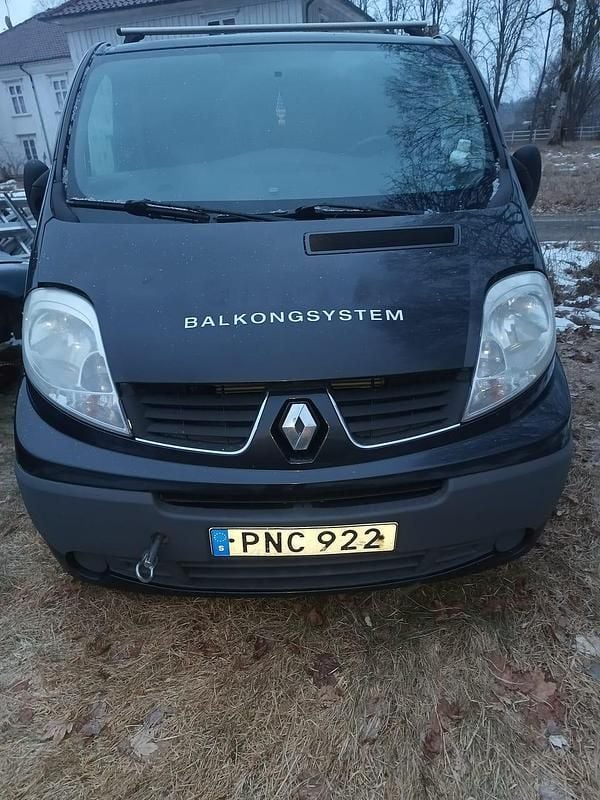 Begagnad 2014 Renault Trafic Minibuss | 14 000 kr (Bra pris) - Bild 1/1
